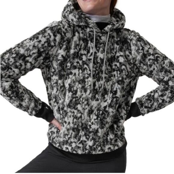 Athleta- “Tugga Sherpa Jacquard Hoodie” Black & White w/ Thumb Holes- Size Large - Picture 1 of 10